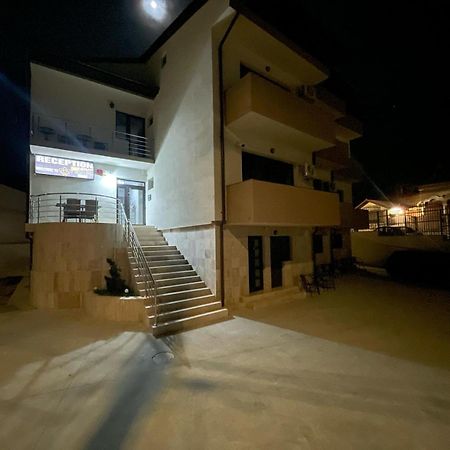 Prestige House Hotel Tulcea Exterior photo