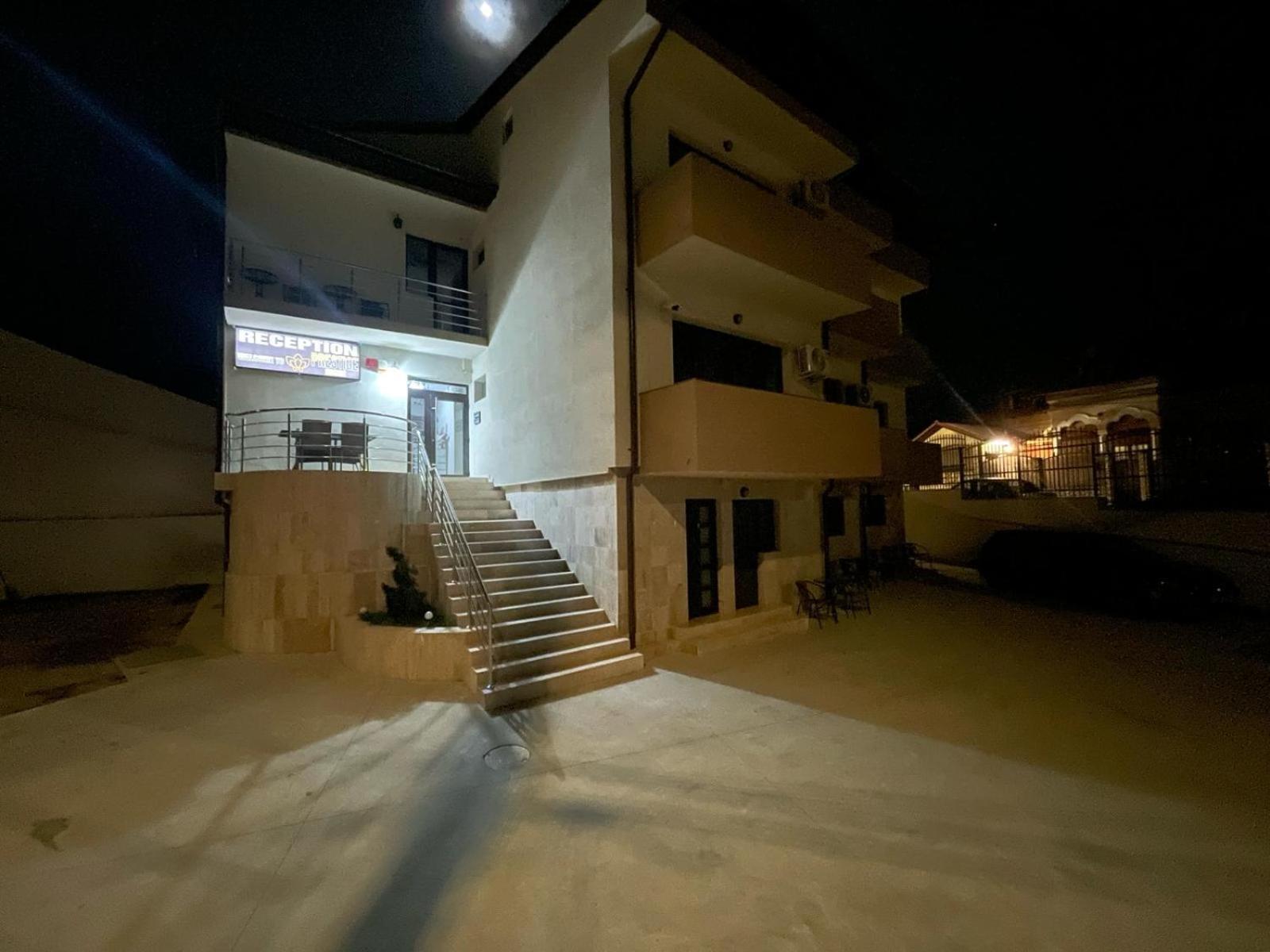 Prestige House Hotel Tulcea Exterior photo